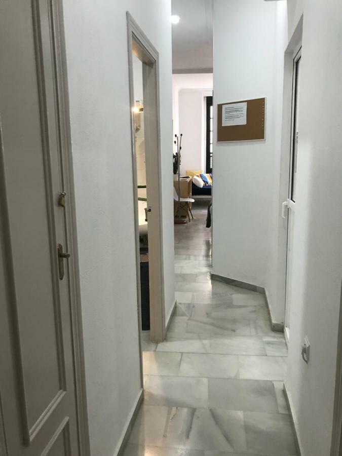 Santas Patronas Street Center Apartment Seville Luaran gambar